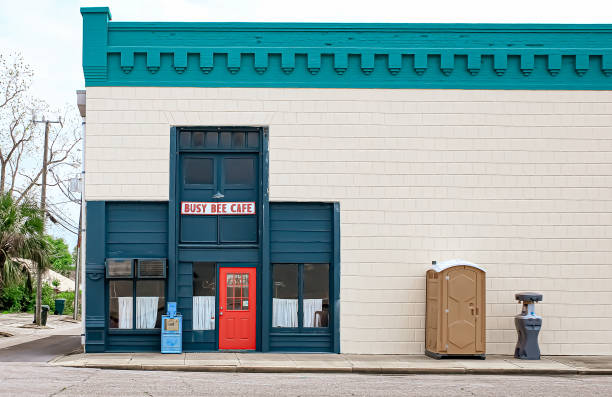 Best Porta potty rental near me  in St Louis, MO